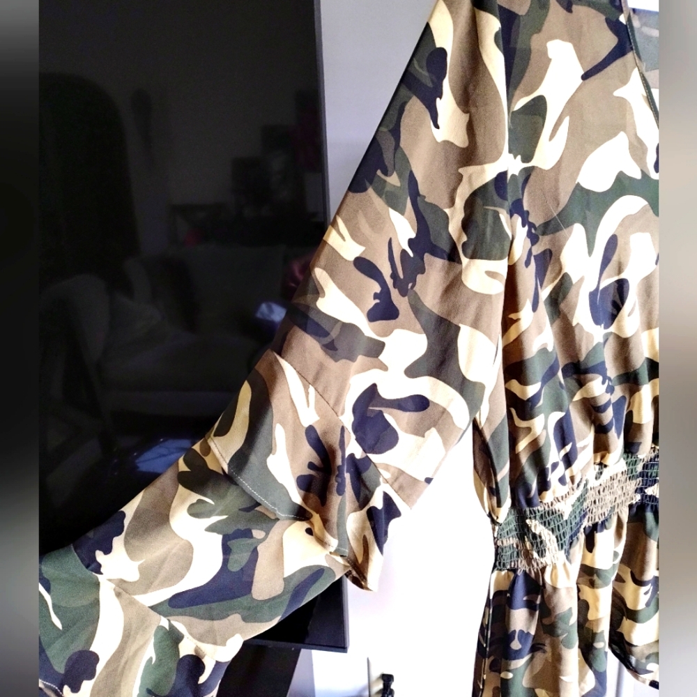 Ashley Stewart Camo Print Faux Wrap Sheer Blouse 3/4 Sleeve Relaxed Fit - Picture 5 of 5